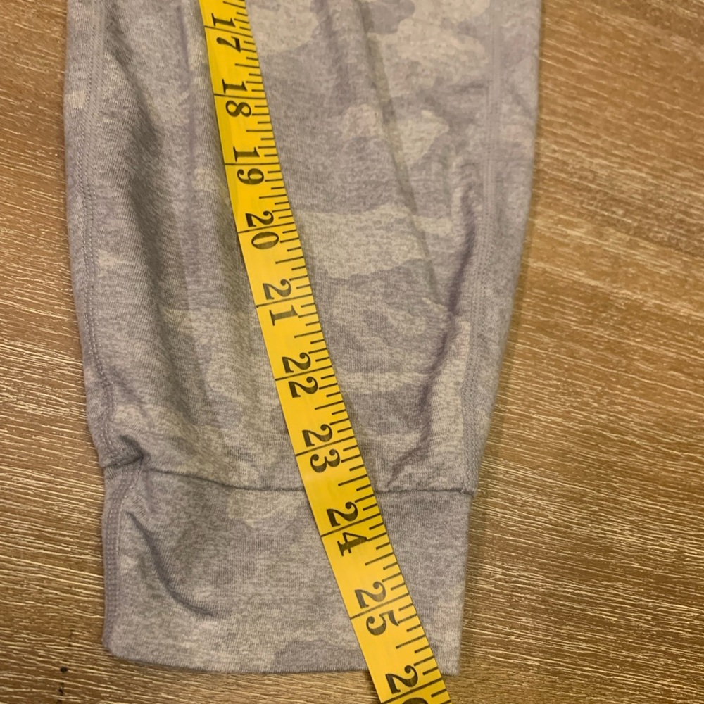 Vuori Light Gray Camouflage Pants - Picture 7 of 9